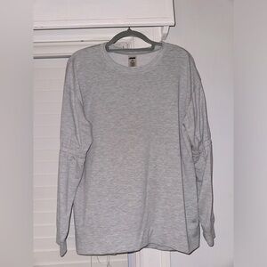 Light grey crew neck with puff sleeves